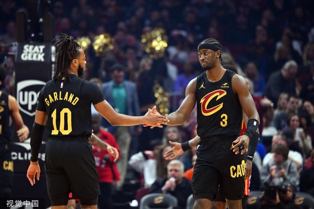 并公布夺冠 并公布夺冠