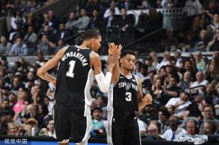 整赛季收入 整赛季收入