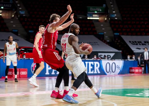 杰出中卫昆 杰出中卫昆