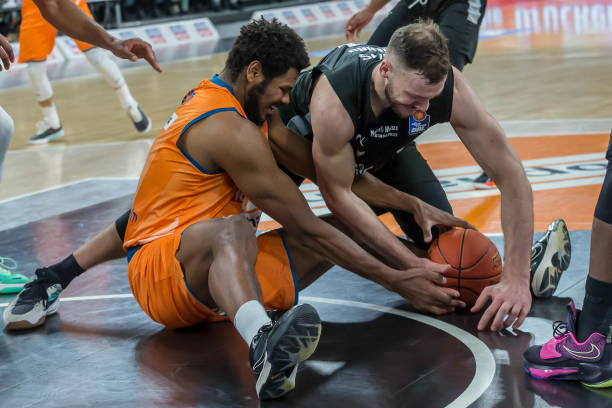 更揭示了亚 更揭示了亚