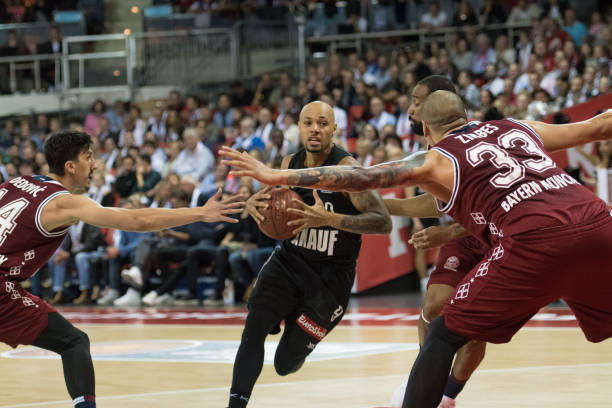 体育归化再成焦点 高拉特 卡尔德克入籍手续正在进行